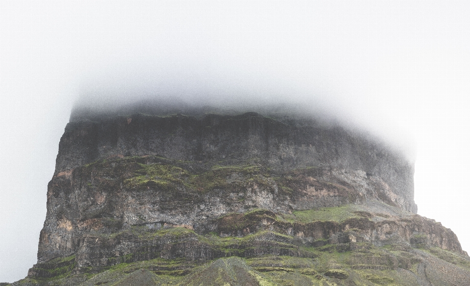 Forêt rock montagne nuage