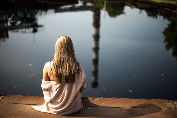 Wasser mädchen haar sonnenlicht Foto