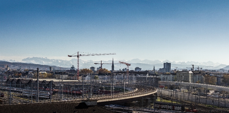 山 構造 スカイライン 建物 写真