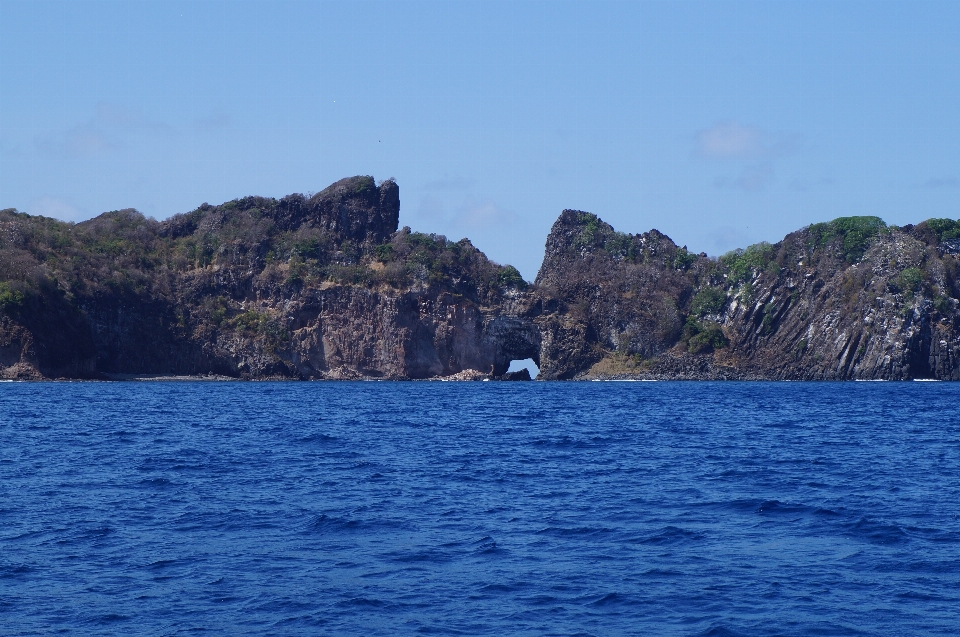 Mer côte bateau rive