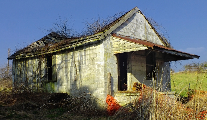 Hiking farm house building Photo