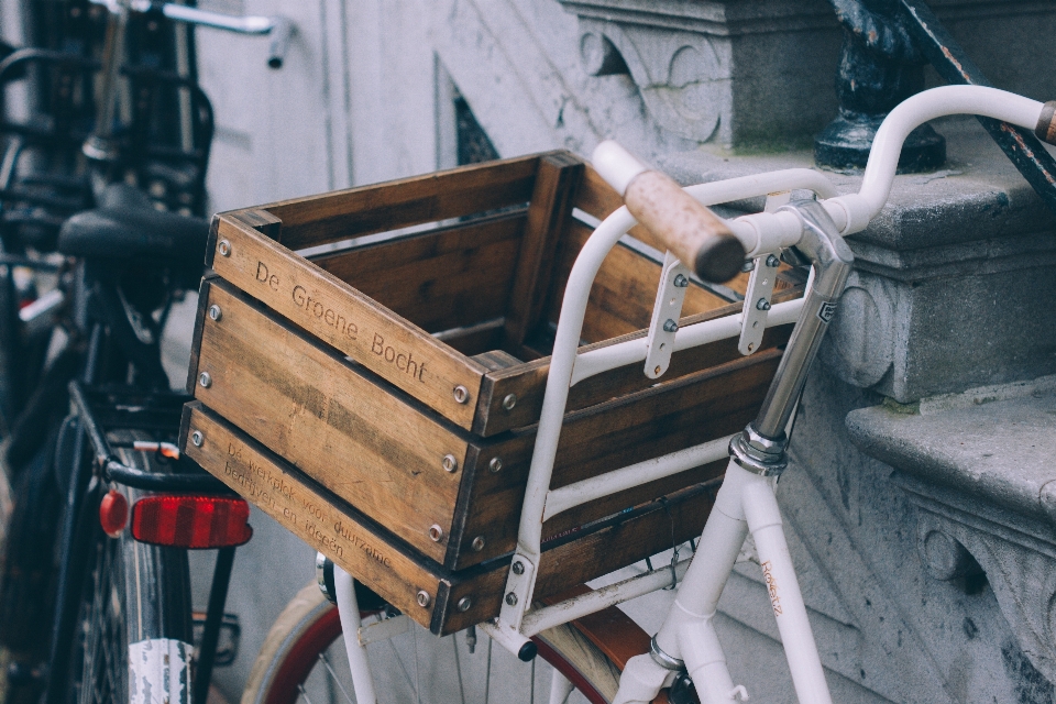 車 自転車 都市 車両