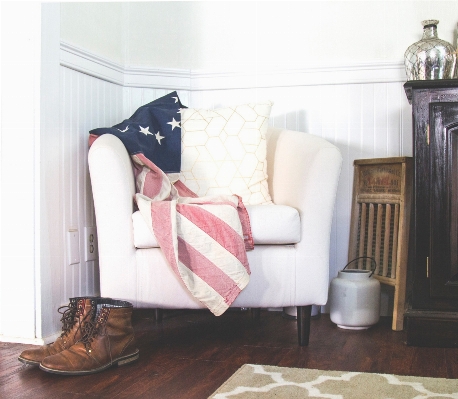 Chair boot flag living room Photo