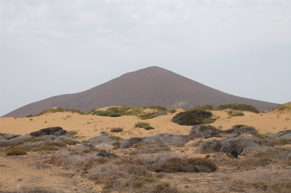 Foto Paisagem região selvagem
 montanha pradaria
