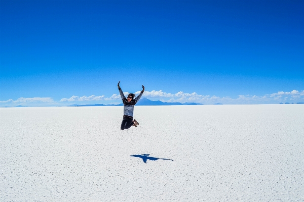 Sea person mountain cloud Photo