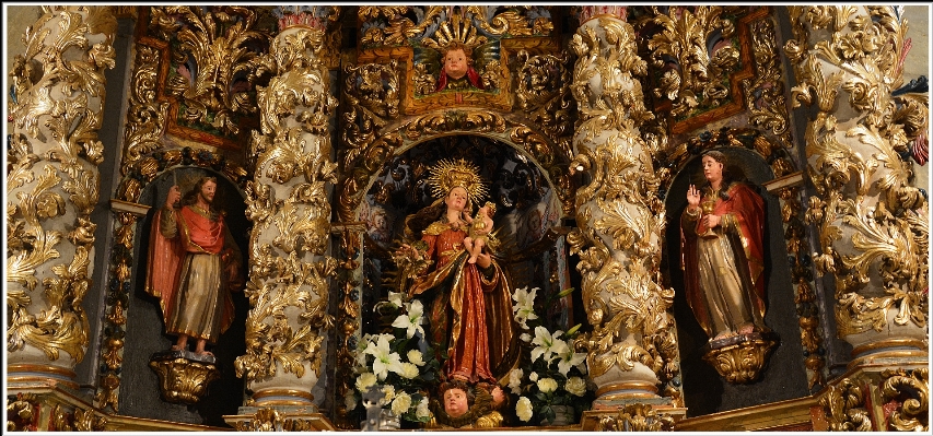 Gebäude altar
 anbetungsstätte
 dom Foto