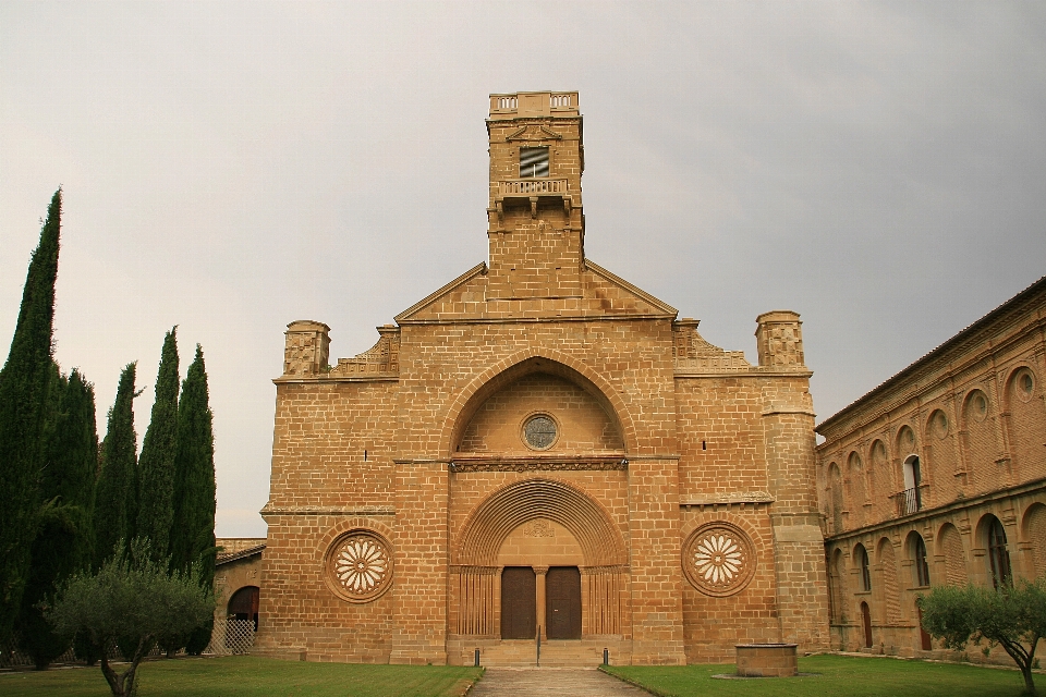 Die architektur gebäude kirche dom