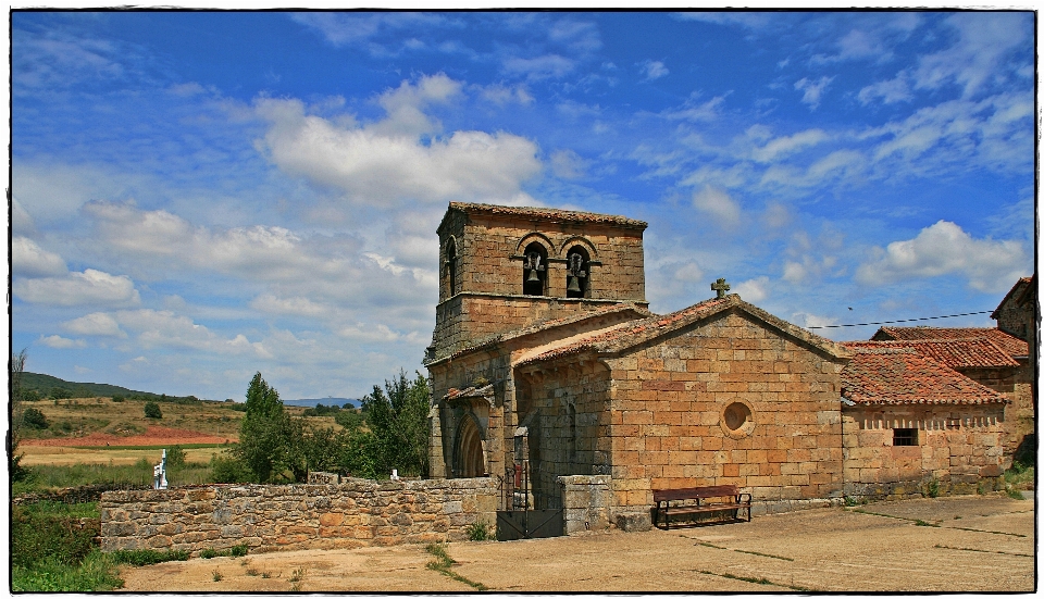 Granja casa ciudad edificio