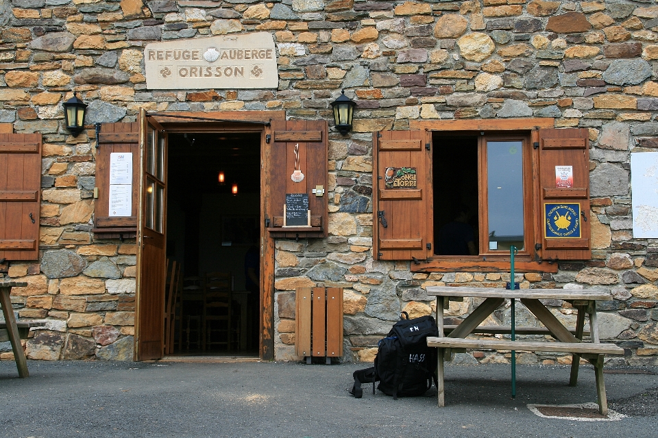 Holz haus fenster stadt