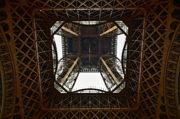 Foto Arsitektur struktur jendela menara eiffel