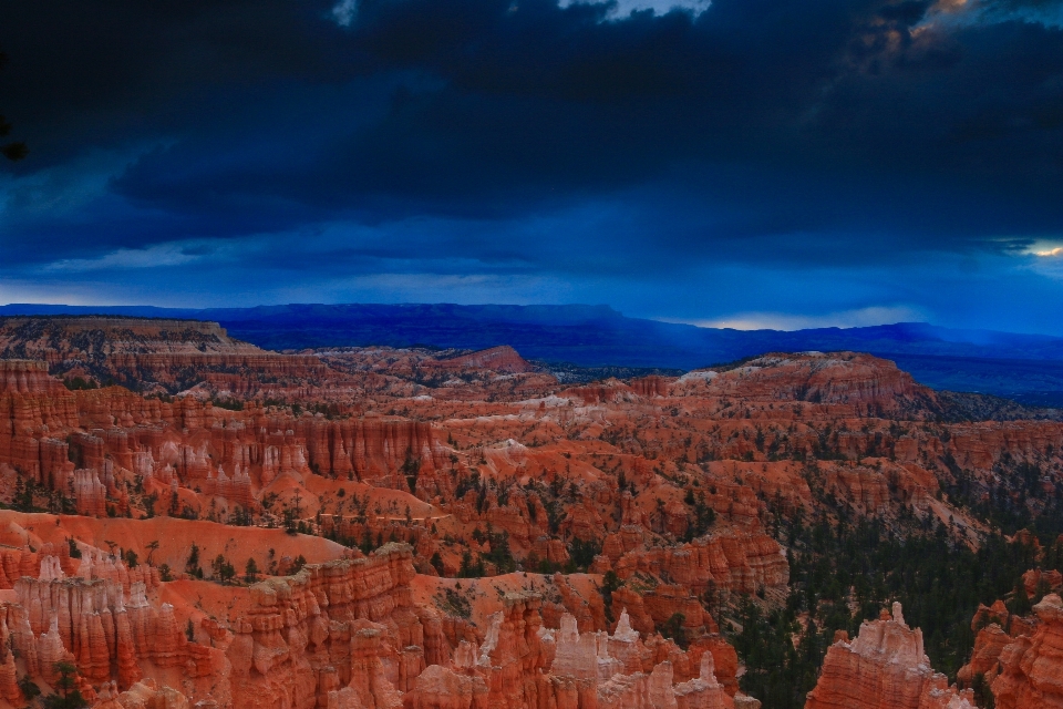 Mountain sky formation canyon