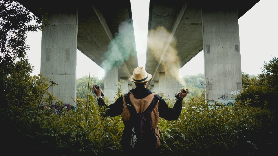 Pont ville vaporisateur peindre