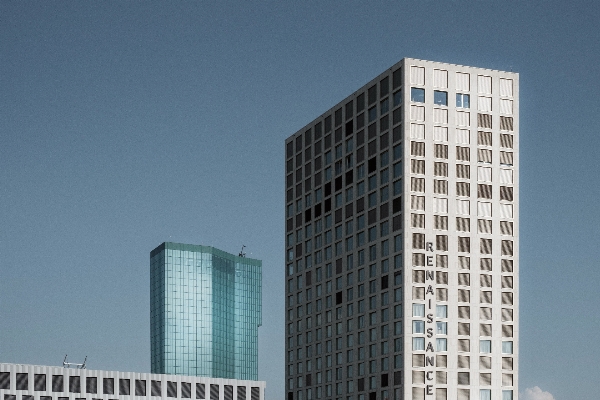 建築 スカイライン 窓 建物 写真