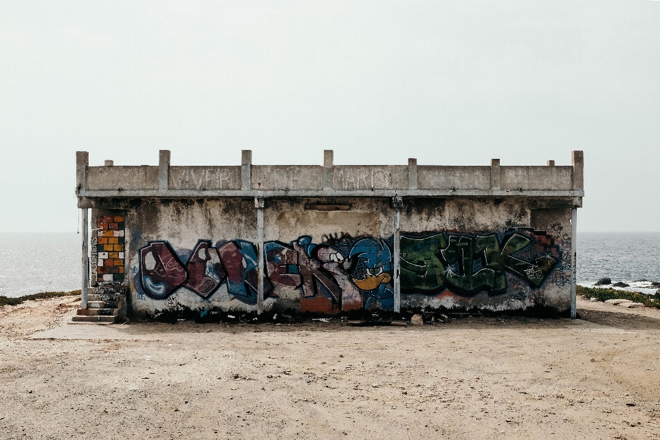 Wand transport fahrzeug graffiti