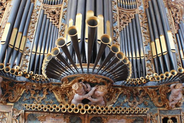 Klaviatur dom musikinstrument organ Foto