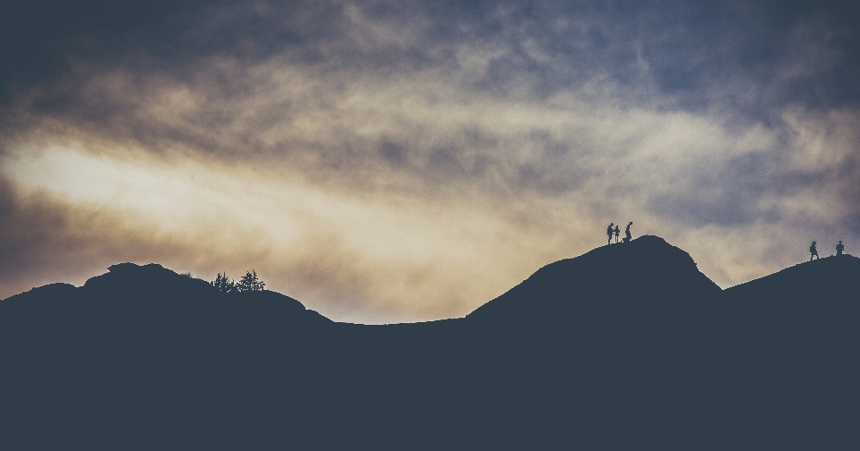 Horizon silhouette mountain light