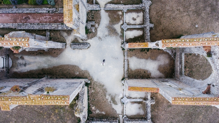 Snow architecture town wall Photo