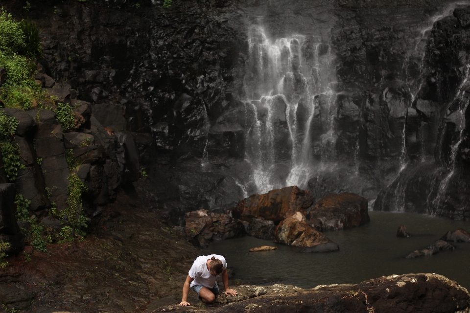 água rock cachoeira explorar