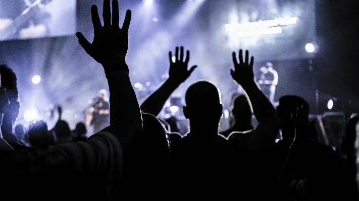 Man person music crowd Photo