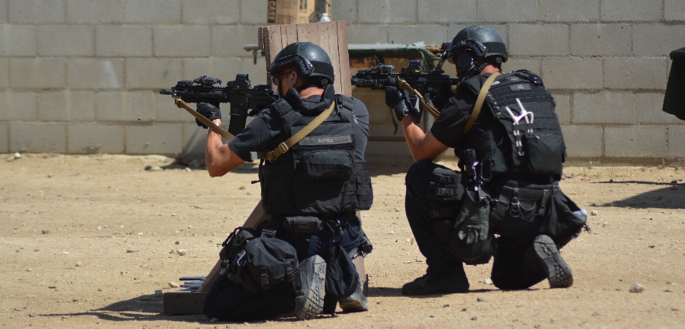 Orang tentara swat lapd
