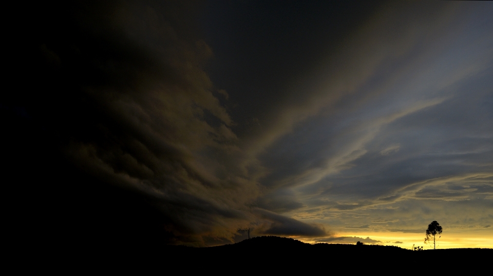 Orizzonte leggero nube cielo