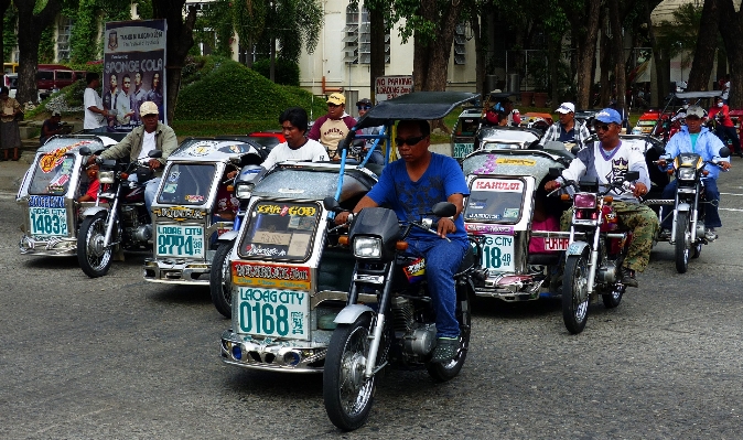 Traffic car vehicle motorcycle Photo