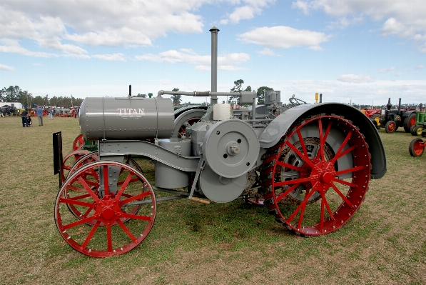 Tractor wheel vehicle weapon Photo