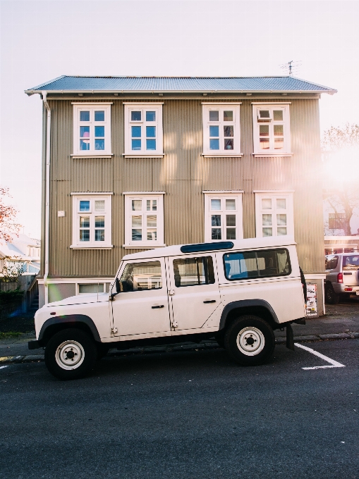 Samochód dom jeep ciężarówka