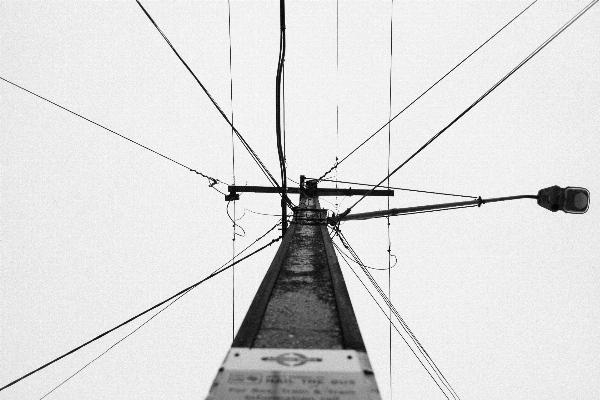 Photo Aile noir et blanc
 technologie moulin à vent