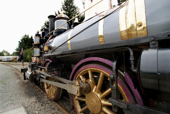 Track steam train asphalt Photo