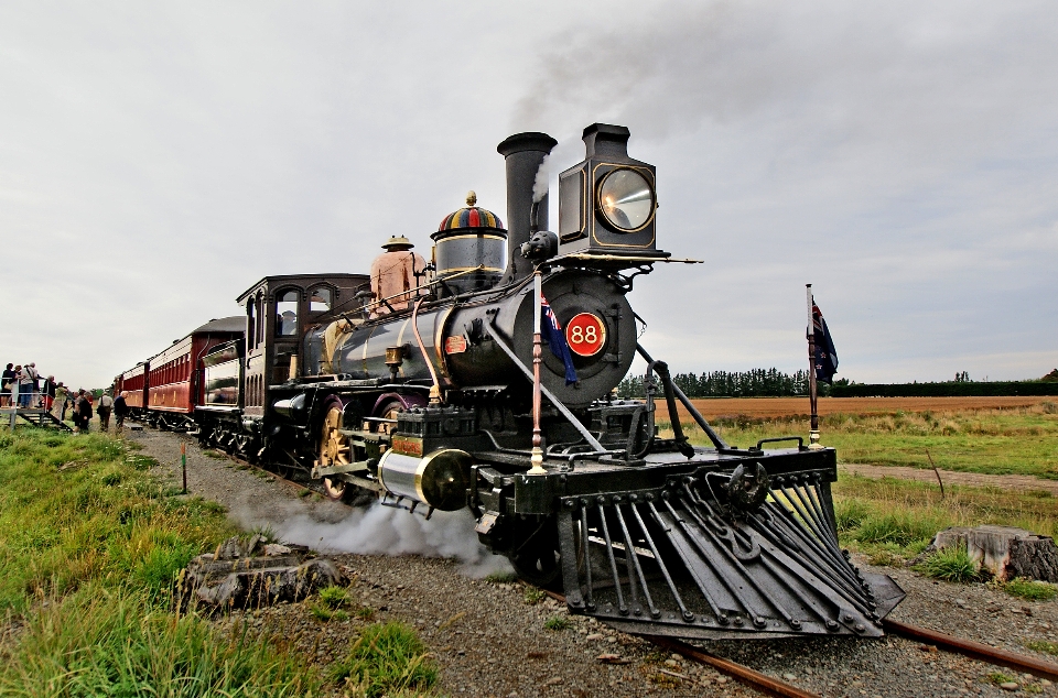 Izlemek steam tren ulaşım