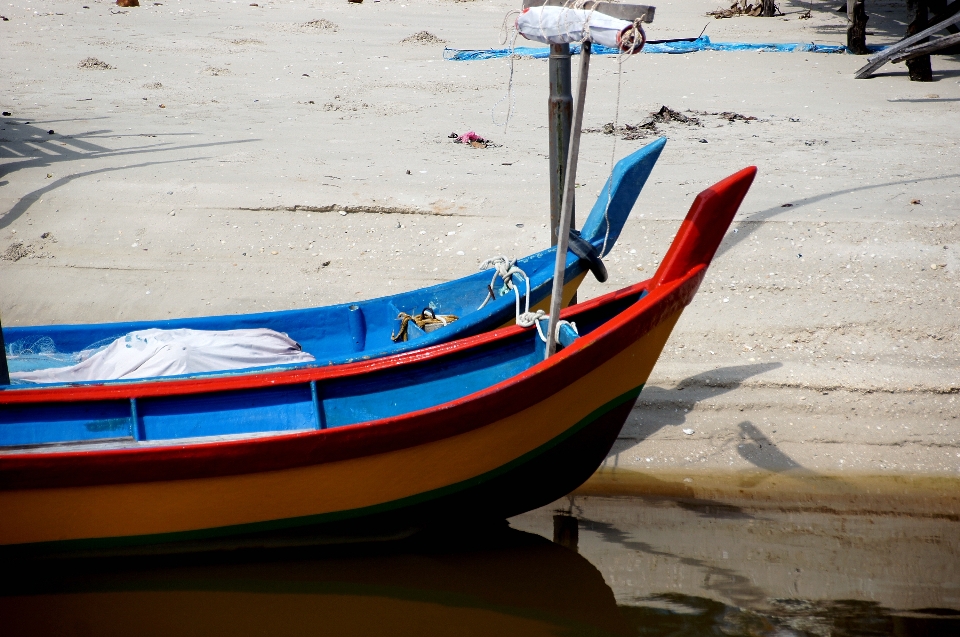 Mar bote vehículo pesca