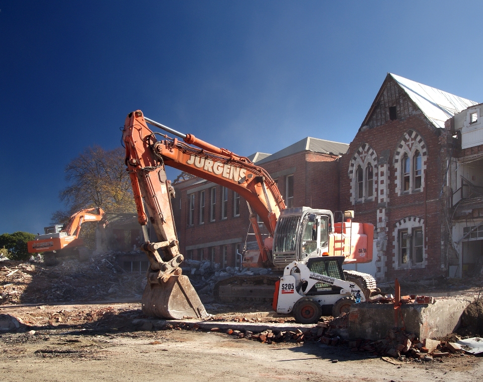 Bâtiment construction véhicule en brique
