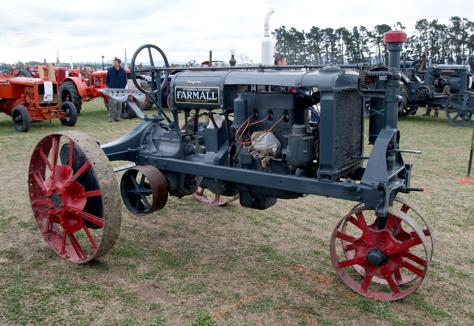 Trator roda agricultura veículo