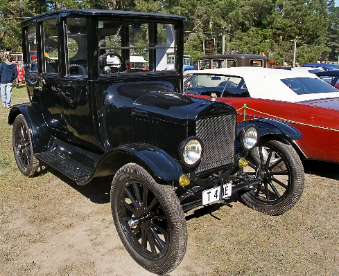 Auto rad fahrzeug klassisches auto
 Foto