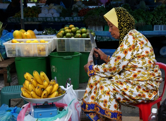 Flower city food vendor Photo