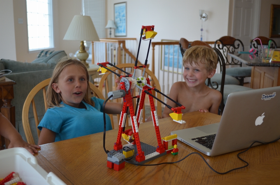 Spielen kind kleinkind kindergarten
