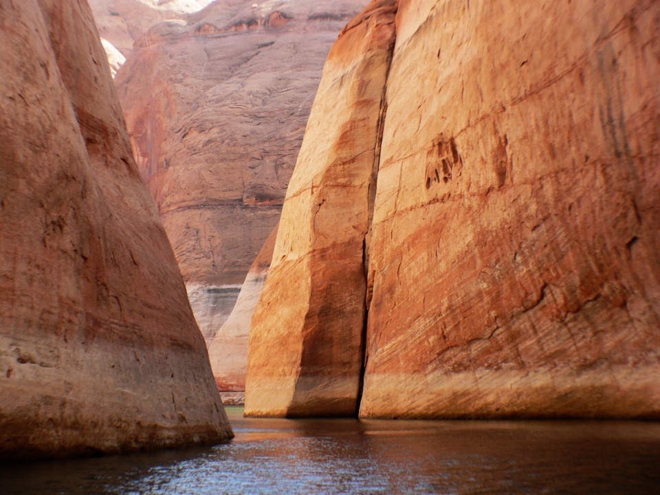 Rock formation cliff arch