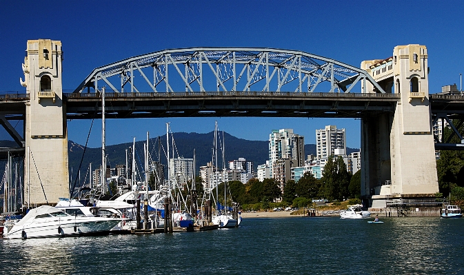 Sea water dock boat Photo