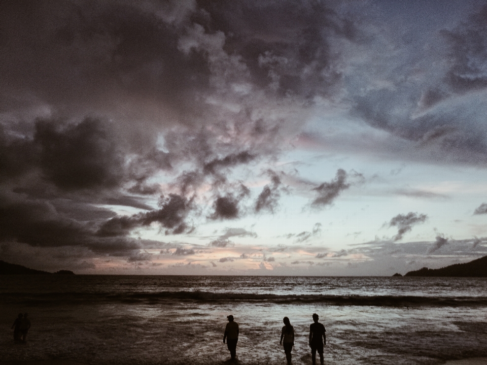 Praia mar costa oceano