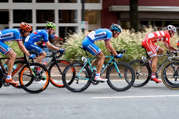 Foto Bicicleta vehículo equipo deportivo
 ciclismo