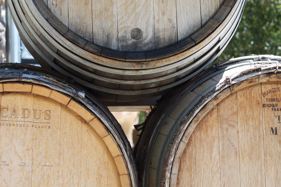 Wood wheel drum barrel