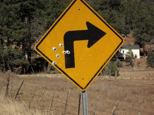 Straße zeichen straßenschild gelb Foto