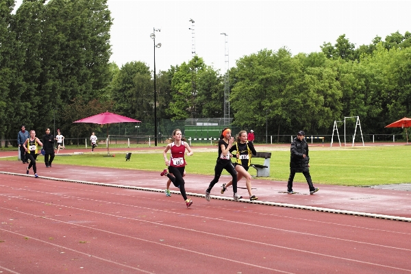 Girl track sport boy Photo