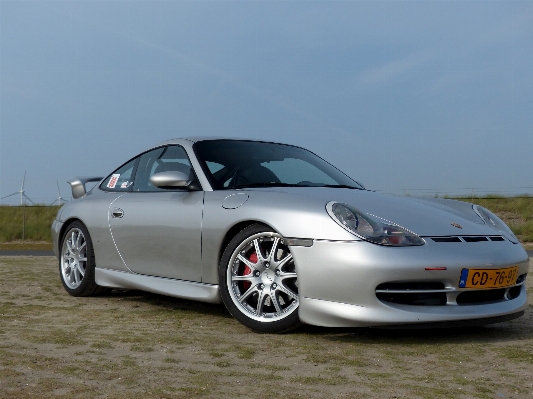 Beach car wheel wind Photo