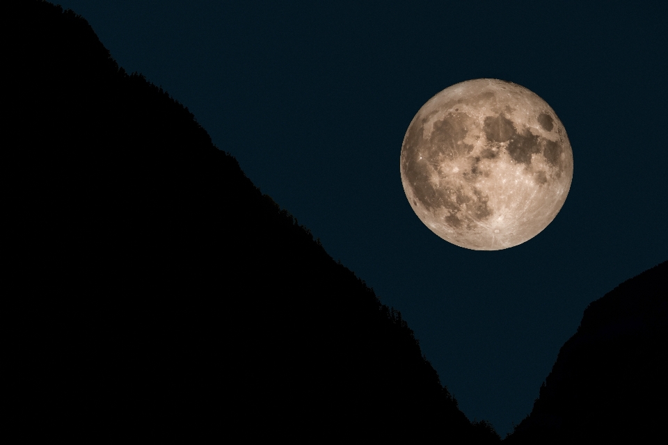 Luar ruangan gunung langit malam