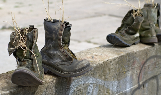 Wood monument military statue Photo