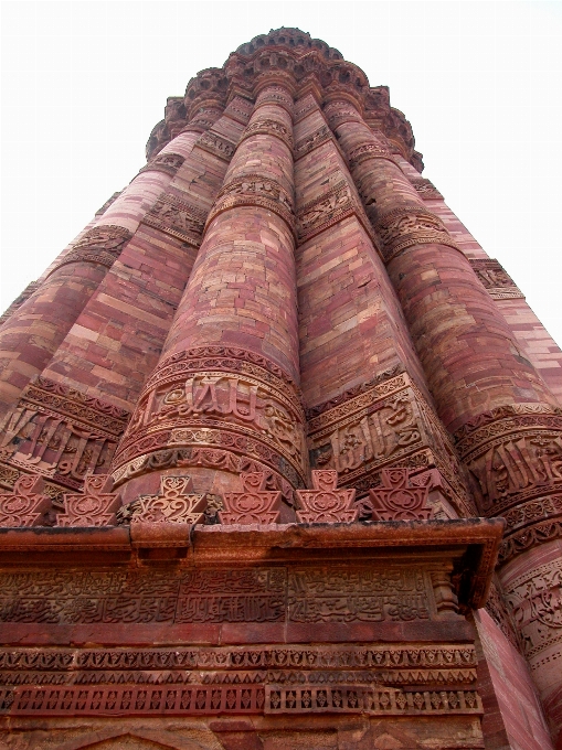 Architecture structure bois monument