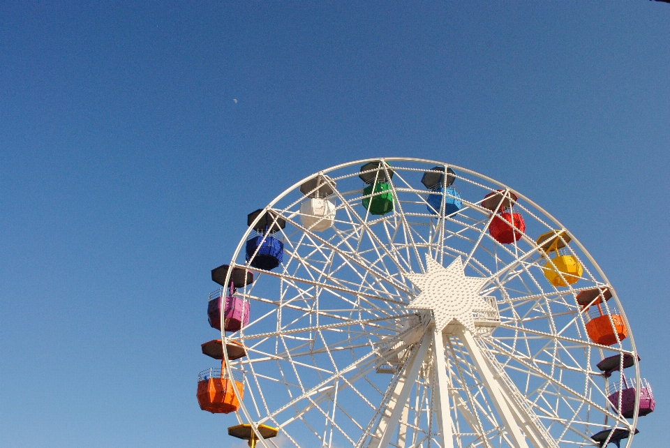 Roda lazer gigante
 carnaval