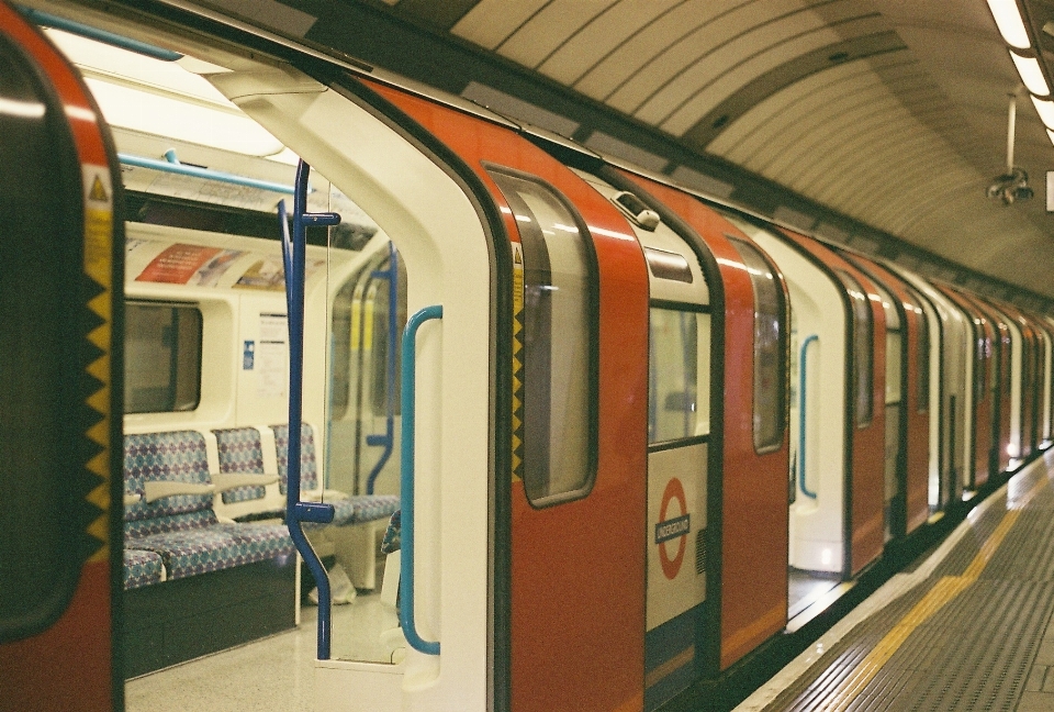 Rura siedziba pociąg metro